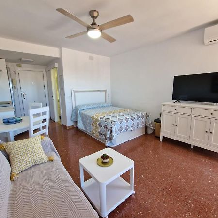 Apartamento Sereva Plazamar Torre Del Mar Exterior foto