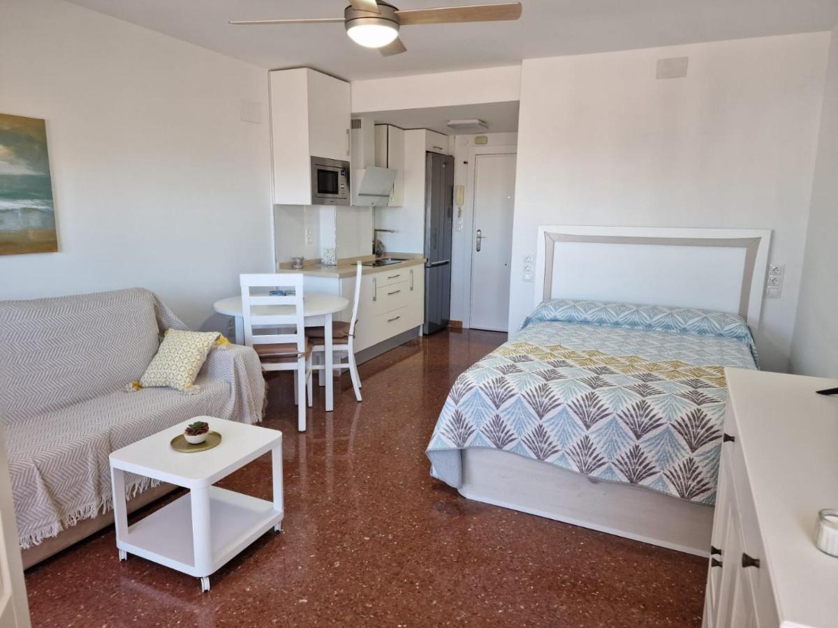 Apartamento Sereva Plazamar Torre Del Mar Exterior foto